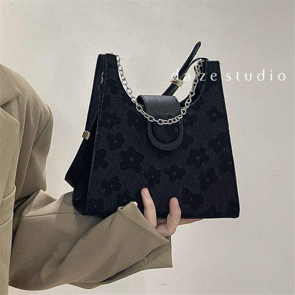 fashion bag shoulder bags comfortable and the large capacity leather handbag mini square bag
fashion bag shoulder bags comfortable and the large capacity leather handbag mini square bag