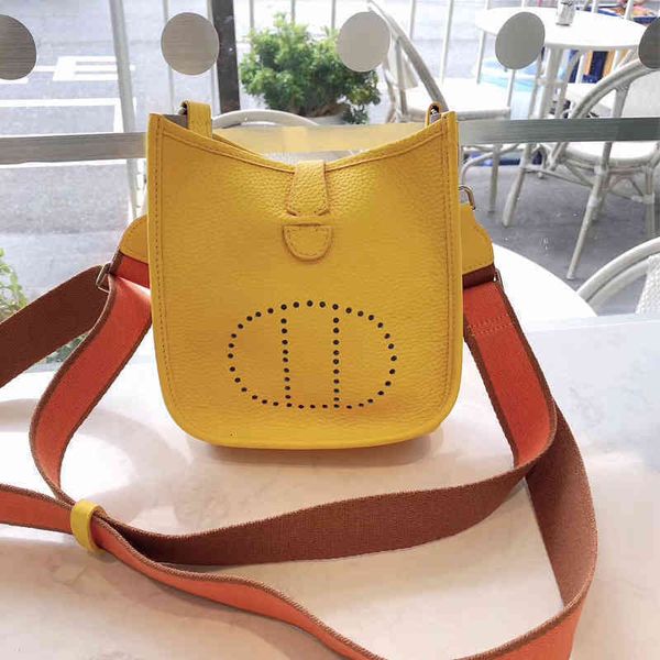 handbag crossbody evelynes's women leather women's 2022 litchi pattern layer cowhide single shoulder messenger ins hollow bucket
handbag crossbody evelynes's women leather women's 2022 litchi pattern layer cowhide single shoulder messenger ins hollow bucket