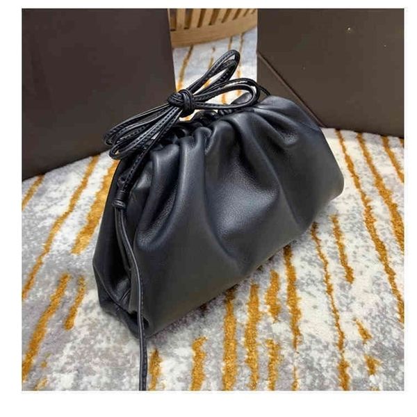 venetas bottegas 2022 bag women's leather cloud wrinkled dumpling armpit soft single shoulder messenger smallu lynk
venetas bottegas 2022 bag women's leather cloud wrinkled dumpling armpit soft single shoulder messenger smallu lynk