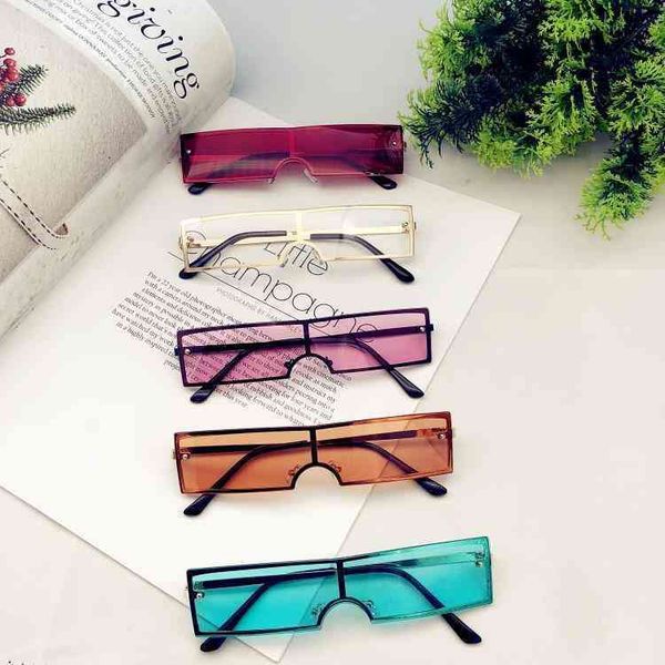 gg designer cycle fashion cc sunglasses for woman mens retro european antique wind trembling rectangular box conjoined transparent jelly, White;black
gg designer cycle fashion cc sunglasses for woman mens retro european antique wind trembling rectangular box conjoined transparent jelly, White;black