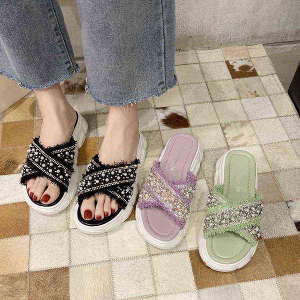 slippers flat shoes female ladies on a wedge platform low slipers women luxury slides cross tied designer soft summer fabr 220329, Black
slippers flat shoes female ladies on a wedge platform low slipers women luxury slides cross tied designer soft summer fabr 220329, Black