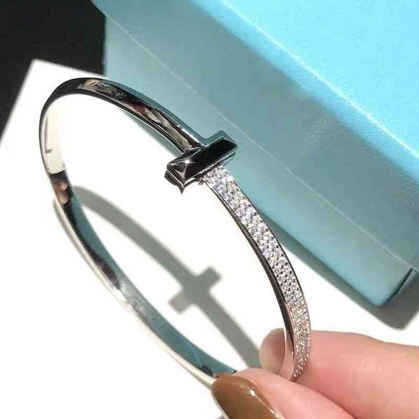 ux2o t home semi diamond bracelet 925 sterling silver t1 series 18k rose gold plated wide t-shaped bracelet light luxury fashion hand jewelr, Black
ux2o t home semi diamond bracelet 925 sterling silver t1 series 18k rose gold plated wide t-shaped bracelet light luxury fashion hand jewelr, Black
