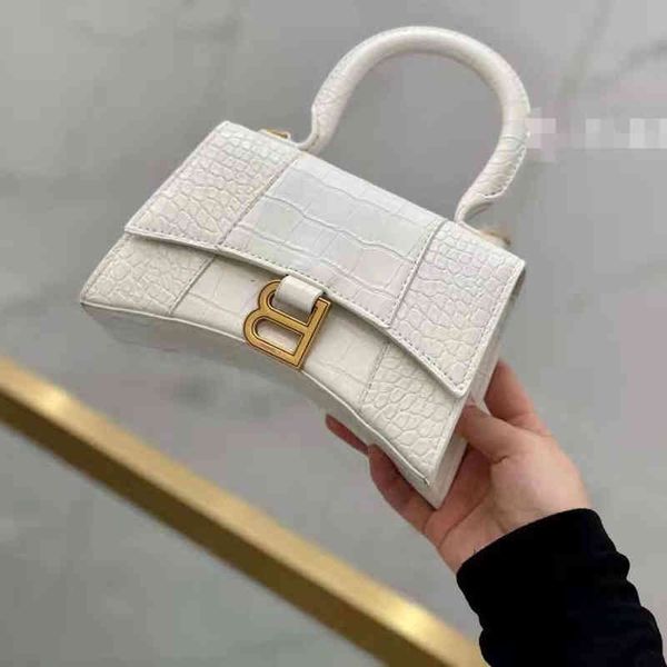 balenciga bag shoulder messenger 22s designer s cowhide handbag hourglass shaped single crocodile pattern 7iag 9h4f
balenciga bag shoulder messenger 22s designer s cowhide handbag hourglass shaped single crocodile pattern 7iag 9h4f