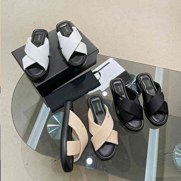 sandals small fragrance slippers women's summer thick soled cross loaves leather versatile flat sandals to wear outside, Black
sandals small fragrance slippers women's summer thick soled cross loaves leather versatile flat sandals to wear outside, Black