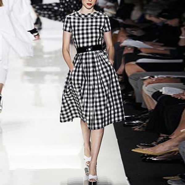 work dresses european station 22 summer womens streetwear skirt off-neck waist-controlled large hem chessboard plaid short sleeve mid-length, White;black
work dresses european station 22 summer womens streetwear skirt off-neck waist-controlled large hem chessboard plaid short sleeve mid-length, White;black