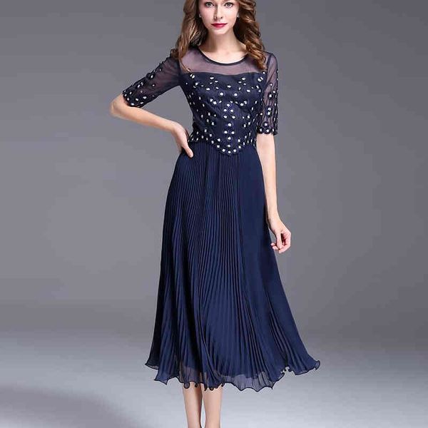 casual dresses summer women's wear high-end heavy industry embroidery mesh round neck short sleeve middle waist pleated dress 882d, Black;gray
casual dresses summer women's wear high-end heavy industry embroidery mesh round neck short sleeve middle waist pleated dress 882d, Black;gray