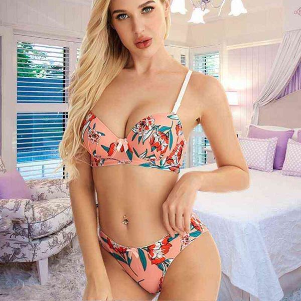 designer women's bras sets swimsuit bikini european and american gathered set with steel ring printing thin bra anti light comfortable, Red;black
designer women's bras sets swimsuit bikini european and american gathered set with steel ring printing thin bra anti light comfortable, Red;black