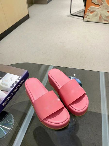 2022new womens summer fashion fashion flip-flops flip-flops slippers women flat casual slippers special price 6 cm high 001, Black
2022new womens summer fashion fashion flip-flops flip-flops slippers women flat casual slippers special price 6 cm high 001, Black