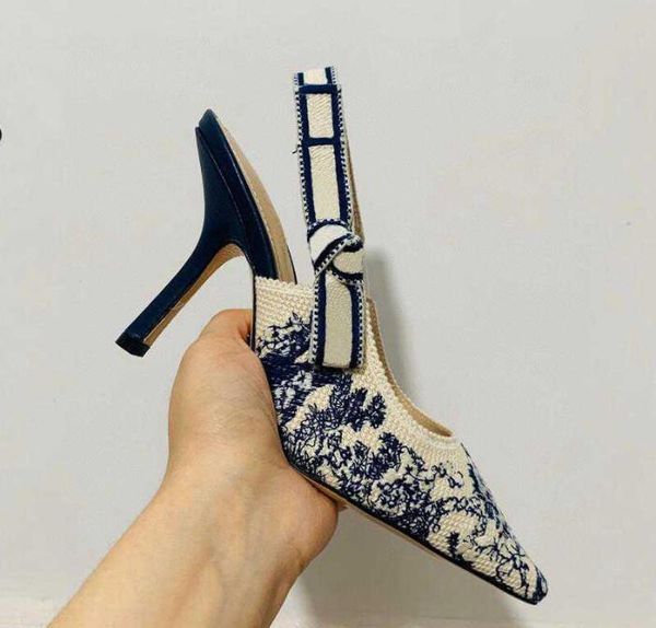 luxury designer sandals women's summer banquet dress shoes flat heel 6.5cm 9.5cm high-heeled pumps pointed toe sling, Black
luxury designer sandals women's summer banquet dress shoes flat heel 6.5cm 9.5cm high-heeled pumps pointed toe sling, Black
