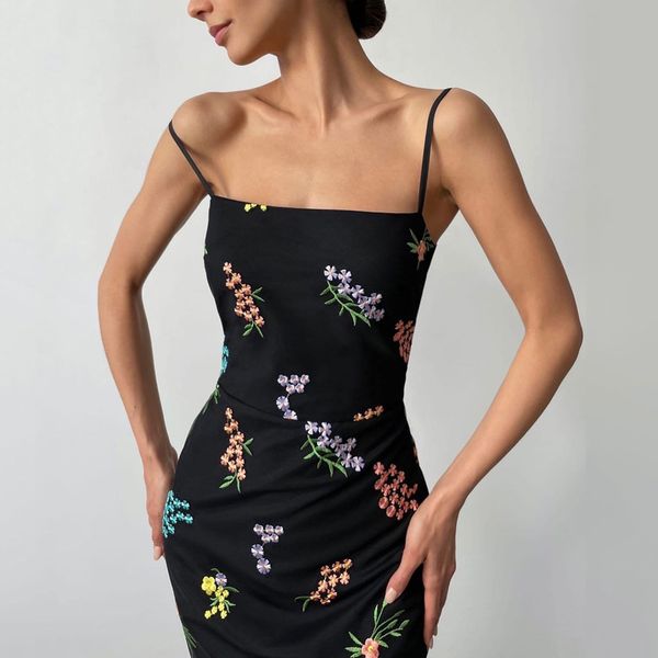 women elegant embroidery sleeveless strap dress fashion high waist bodycon dress female mid length dress party, Black;gray
women elegant embroidery sleeveless strap dress fashion high waist bodycon dress female mid length dress party, Black;gray
