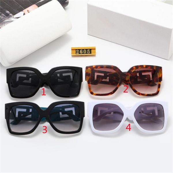 sun glass eyewear 2022 new women's elegant sunglasses fashion star sunglasses 2605 with cases, White;black
sun glass eyewear 2022 new women's elegant sunglasses fashion star sunglasses 2605 with cases, White;black