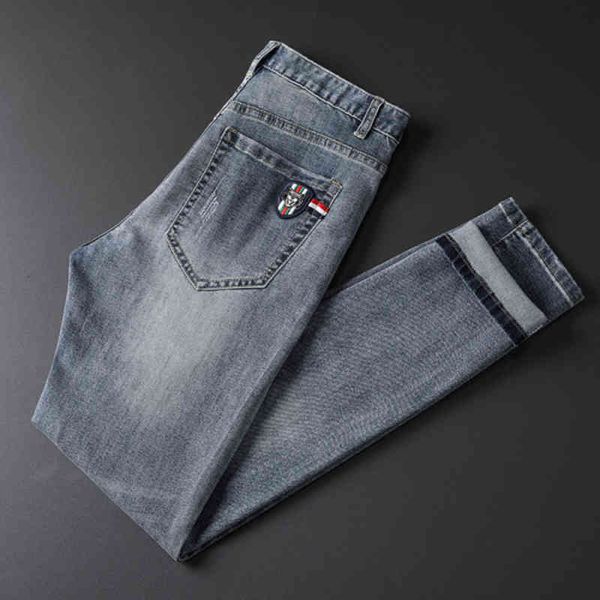 men's jeans hole summer thin men's little bee embroidery flower denim pants fashion brand slim fit feet casual trend 6ssu, Blue
men's jeans hole summer thin men's little bee embroidery flower denim pants fashion brand slim fit feet casual trend 6ssu, Blue