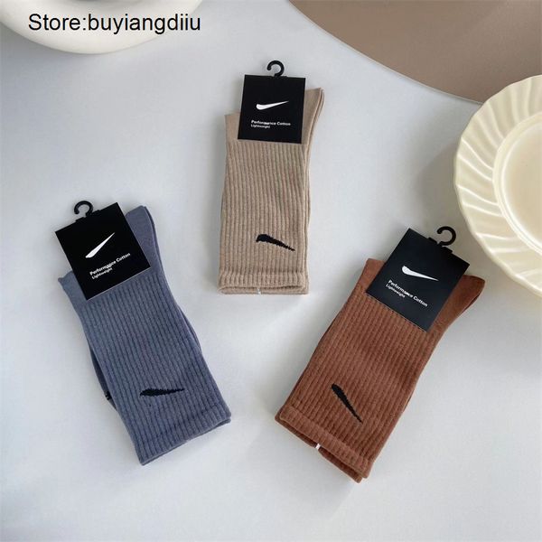 socks women men cotton all-match classic ankle hook breathable stocking black white mixing football basketball sports sock
socks women men cotton all-match classic ankle hook breathable stocking black white mixing football basketball sports sock