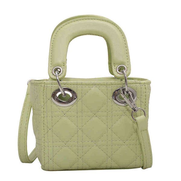 2022 new fashion all-match ladies mini handbag 2022 women's bag shoulder plaid hand msenger concise texture
2022 new fashion all-match ladies mini handbag 2022 women's bag shoulder plaid hand msenger concise texture