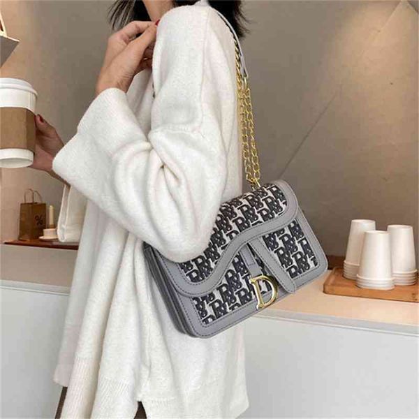 bag female new version one shoulder diagonal cross bag texture style versatile chain small square purses_ck8t
bag female new version one shoulder diagonal cross bag texture style versatile chain small square purses_ck8t