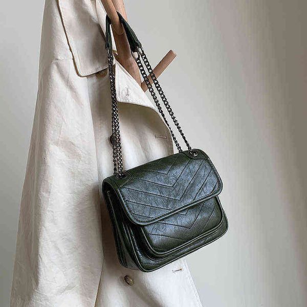vintage fashion female square bag oil leather women s designer handbag chain shoulder messenger bag purses 220419
vintage fashion female square bag oil leather women s designer handbag chain shoulder messenger bag purses 220419