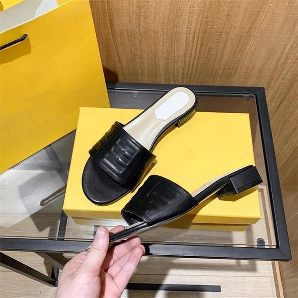 30% off 2022 classic slide women 100% genuine leather luxury designer slippers ladies sandals fashion brand flat shoes, Black
30% off 2022 classic slide women 100% genuine leather luxury designer slippers ladies sandals fashion brand flat shoes, Black