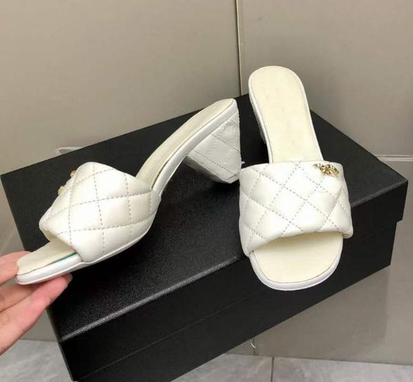 embroidered slippers thick bottom heightened diamond pattern sandals fashion triangle high heels linen stitching word crude fisherman beach, Black
embroidered slippers thick bottom heightened diamond pattern sandals fashion triangle high heels linen stitching word crude fisherman beach, Black