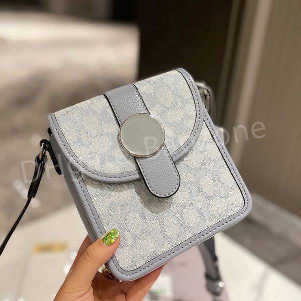 new crescent underarm bag womens diagonal handbag retro fashion buckle closure blue print adjustable shoulder strap
new crescent underarm bag womens diagonal handbag retro fashion buckle closure blue print adjustable shoulder strap