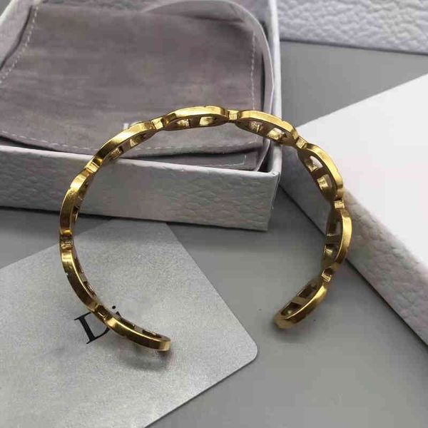 letter connection bracelet women's simple hollow open bracelet us design jewelry, Black
letter connection bracelet women's simple hollow open bracelet us design jewelry, Black