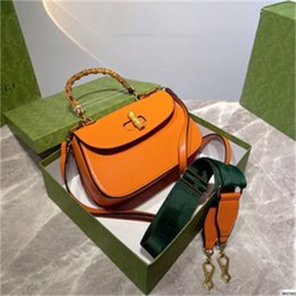 5a designer handbag shoulder chain bag clutch flap totes bags wallet check velour thread purse double letters solid hasp waist square stripe
5a designer handbag shoulder chain bag clutch flap totes bags wallet check velour thread purse double letters solid hasp waist square stripe