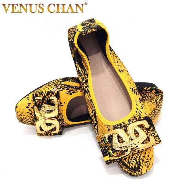 flat shoes for women large size 35-44 snakeskin color metal shoe buckle soft sole comfort loafers genuine leather 220602, Black
flat shoes for women large size 35-44 snakeskin color metal shoe buckle soft sole comfort loafers genuine leather 220602, Black