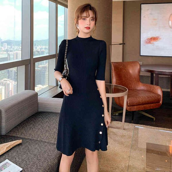 fadan maje home early autumn round neck rib metal single breasted knit slim fit dress, Black;gray
fadan maje home early autumn round neck rib metal single breasted knit slim fit dress, Black;gray