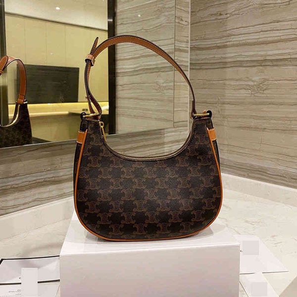 old moon leather women's flower new armpit ins super and versatile high-capacity girl brand luxury
old moon leather women's flower new armpit ins super and versatile high-capacity girl brand luxury