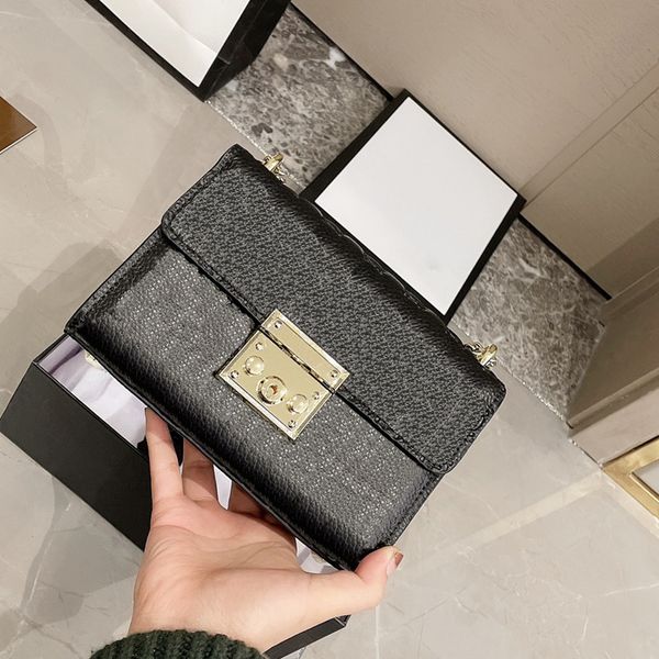 2022 ss luxury square chain strip handbags padlock spell leather flap bags multi functional lattice key lock buckle shoulder bag fashion des
2022 ss luxury square chain strip handbags padlock spell leather flap bags multi functional lattice key lock buckle shoulder bag fashion des