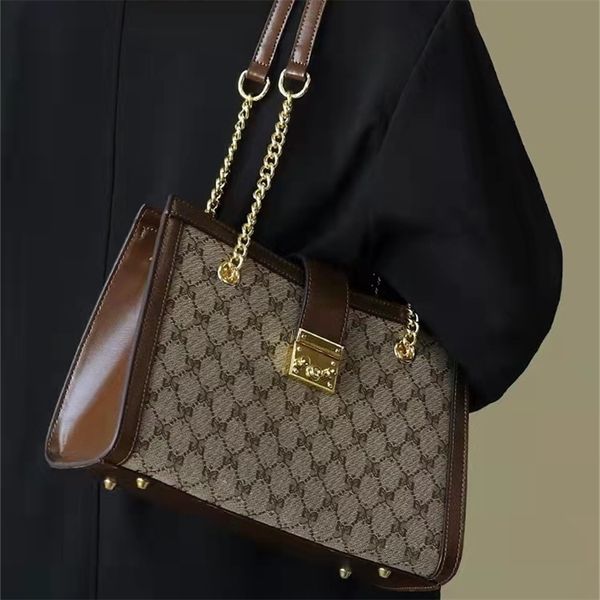 86% off online clearance light luxury, high sense, large capacity tote women's jacquard embroidery chain shoulder
86% off online clearance light luxury, high sense, large capacity tote women's jacquard embroidery chain shoulder