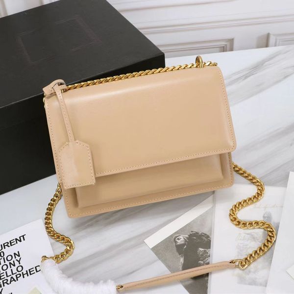 classic style shoulder bag single zipper bags chain handbag genuine leather crossbody handbags large capacity ladies handbag interior women
classic style shoulder bag single zipper bags chain handbag genuine leather crossbody handbags large capacity ladies handbag interior women