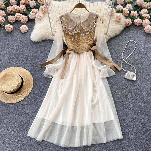 casual dresses french hollow out double lapel lace stitching bow waist closing mesh fashion dress women's spring 2022 caai, Black;gray
casual dresses french hollow out double lapel lace stitching bow waist closing mesh fashion dress women's spring 2022 caai, Black;gray