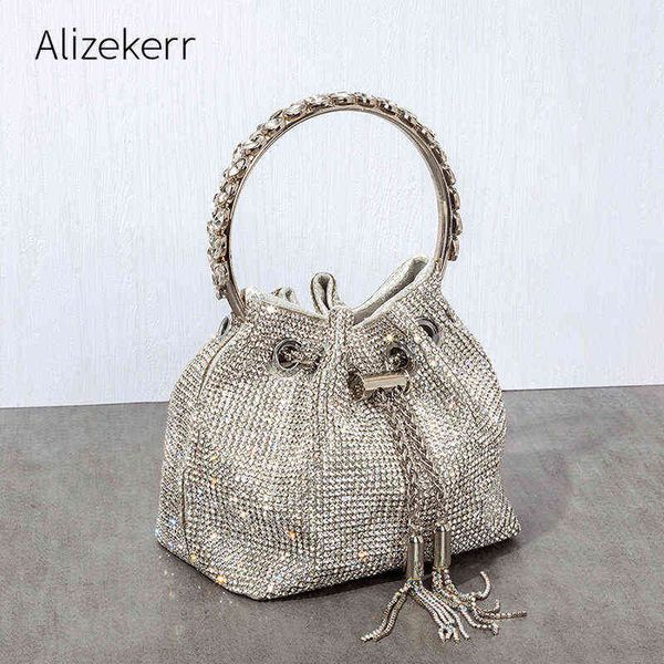 diamonds tassel evening clutch bag women luxury designer chain metal ring handle shiny crystal bucket purse bridal wedding party y220630
diamonds tassel evening clutch bag women luxury designer chain metal ring handle shiny crystal bucket purse bridal wedding party y220630