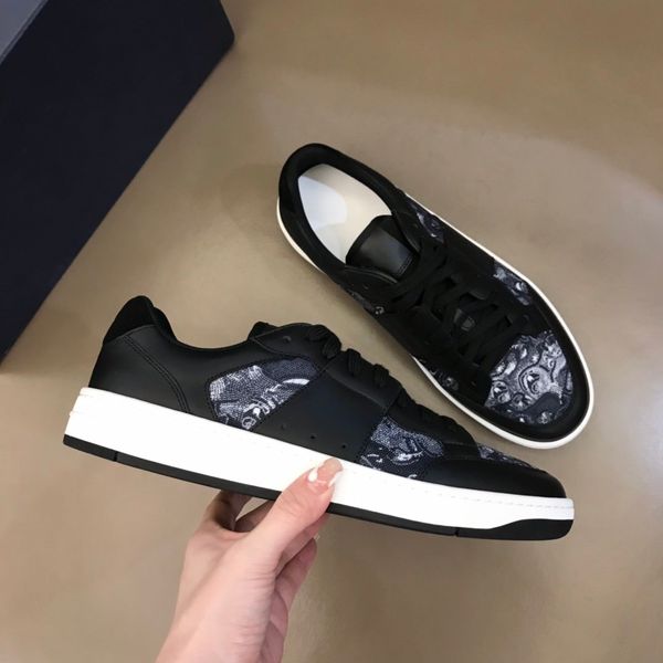 spring men shoes luxury designer brand cowhide with printed canvas casual sneaker pure hand-woven calfskin craft, Black
spring men shoes luxury designer brand cowhide with printed canvas casual sneaker pure hand-woven calfskin craft, Black