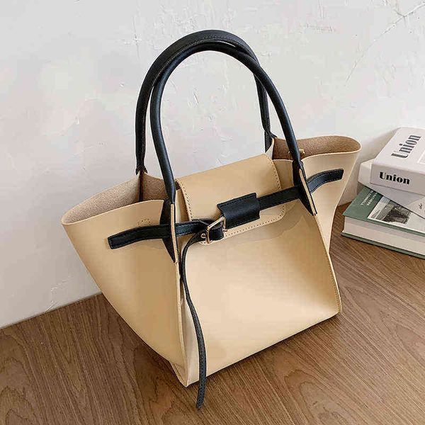 large pu leather shoulder bags bag trend elegant handbags female travel totes lady fashion hand bag designer 220512
large pu leather shoulder bags bag trend elegant handbags female travel totes lady fashion hand bag designer 220512