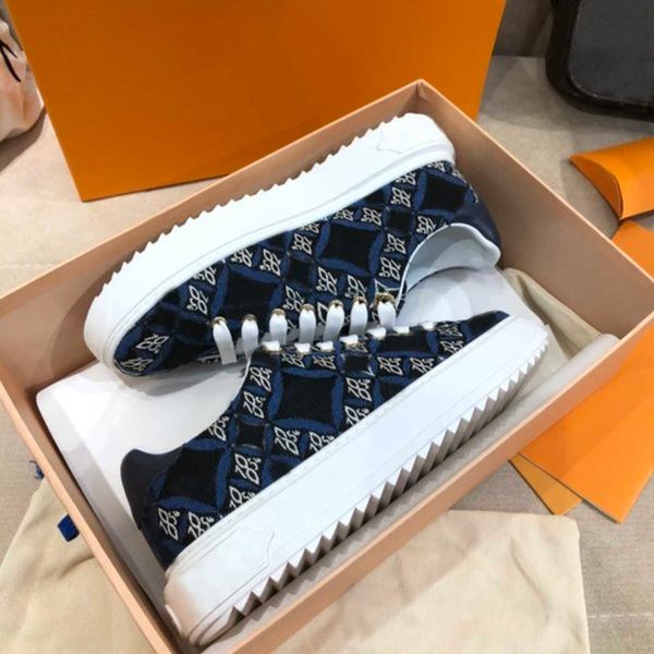 designer luxury women casual shoes timeout sneakers soft embossed lambskin calfskin lady white padded pattern retro styles d1l5, Black
designer luxury women casual shoes timeout sneakers soft embossed lambskin calfskin lady white padded pattern retro styles d1l5, Black