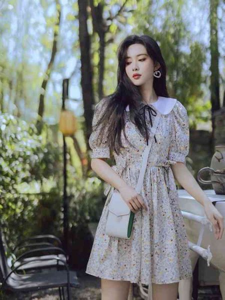 casual dresses mengziyi's same bubble sleeve floral dress small fresh tea break first love long baby collar, Black;gray
casual dresses mengziyi's same bubble sleeve floral dress small fresh tea break first love long baby collar, Black;gray