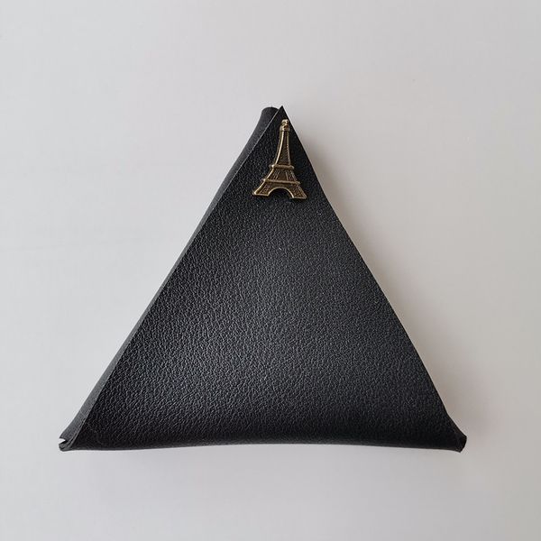dhl100pcs coin purses women pu cute the triangle shaped plain small wallet mix color, Red;black 
dhl100pcs coin purses women pu cute the triangle shaped plain small wallet mix color, Red;black