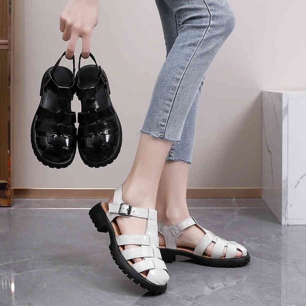 sandals patent leather roman sandals women's 22 summer soft bottom baotou hollowed out large one-line with thick shoes jed6, Black
sandals patent leather roman sandals women's 22 summer soft bottom baotou hollowed out large one-line with thick shoes jed6, Black