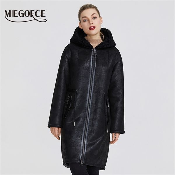 miegofce new winter women's collection of fake fur jackets long coat unusual design of women's sheepskin parka t200507, Black
miegofce new winter women's collection of fake fur jackets long coat unusual design of women's sheepskin parka t200507, Black