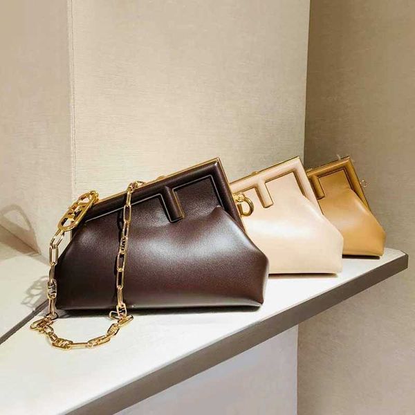 designer bags 2022 new first handbag clip crossbag f cloud bag handbag leather women's bag advanced sense single shoulder messenger bag
designer bags 2022 new first handbag clip crossbag f cloud bag handbag leather women's bag advanced sense single shoulder messenger bag