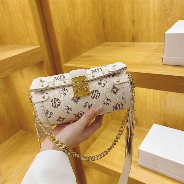 wholesale store 75% off trendy old flower chain printing cylinder bag versatile one shoulder bag
wholesale store 75% off trendy old flower chain printing cylinder bag versatile one shoulder bag