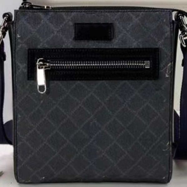 2022 length 25cm and width 22cm shoulder bags cross body mens handbags three style work outdoor leisure purses back zip pocket messenger bag
2022 length 25cm and width 22cm shoulder bags cross body mens handbags three style work outdoor leisure purses back zip pocket messenger bag