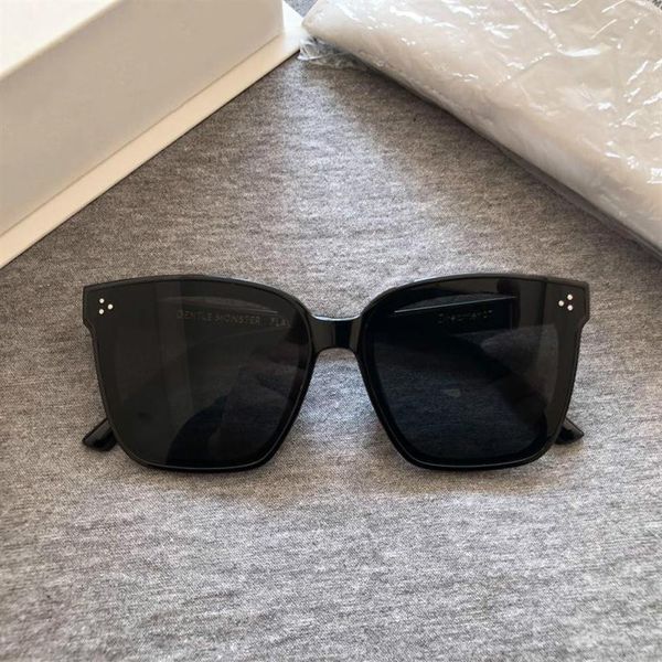 whole-g2020 brand new women star sunglasses classic square frame sun glasses fashion men luxury sunglasses d17257a, White;black
whole-g2020 brand new women star sunglasses classic square frame sun glasses fashion men luxury sunglasses d17257a, White;black