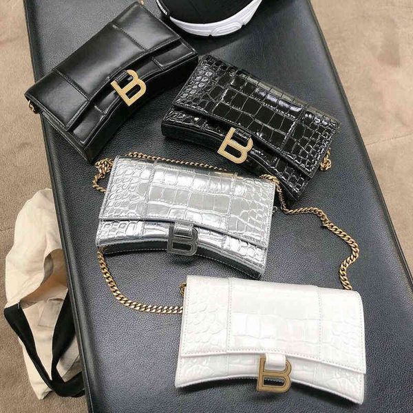 designer bags high sense bale'ciga's new style handbag leather women's bag trend chain hourglass b button crocodile single sh
designer bags high sense bale'ciga's new style handbag leather women's bag trend chain hourglass b button crocodile single sh