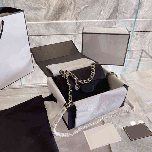 5a+ crossbody designer bags luxurious mini 20cm fashion shoulder designers women handbags lambs leather clutch with badge gold ua7t
5a+ crossbody designer bags luxurious mini 20cm fashion shoulder designers women handbags lambs leather clutch with badge gold ua7t