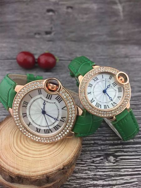 men and women watches quartz movement watch rose gold silver case leather strap dress watch lover designer wristwatch, Slivery;golden
men and women watches quartz movement watch rose gold silver case leather strap dress watch lover designer wristwatch, Slivery;golden