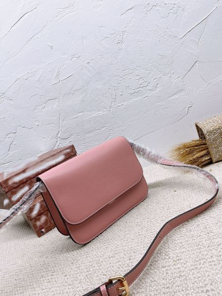 2022 new est luxury women fashion shoulder bags designer handbag evening clutch cross body messenger bag totes bags 2022 women's brand, Red;black
2022 new est luxury women fashion shoulder bags designer handbag evening clutch cross body messenger bag totes bags 2022 women's brand, Red;black