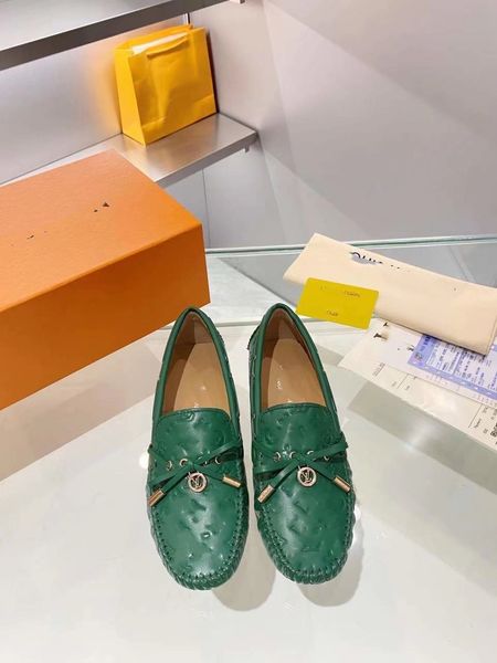 size 42 designer luxury ladies single shoes bowtie flats patent leather loafers women round toe roll-up shoe woman bridesmaid flats, Black
size 42 designer luxury ladies single shoes bowtie flats patent leather loafers women round toe roll-up shoe woman bridesmaid flats, Black