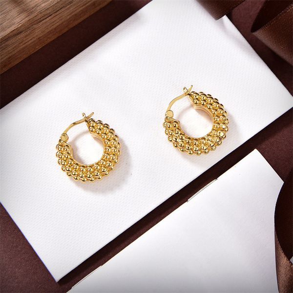 luxury golden ear studs earring fashion brands designer earrings, Golden;silver
luxury golden ear studs earring fashion brands designer earrings, Golden;silver